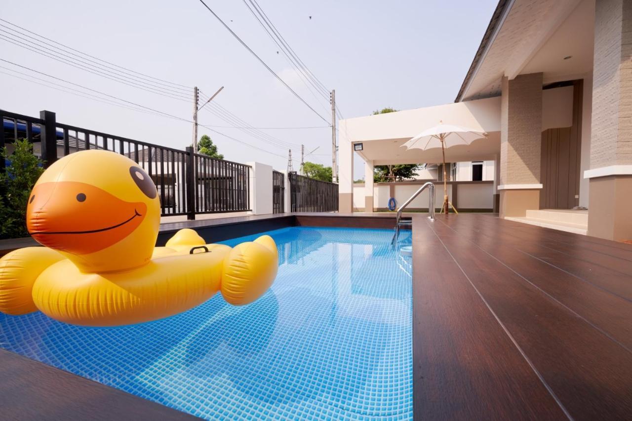 Blue Cat Pool * Chanthaburi